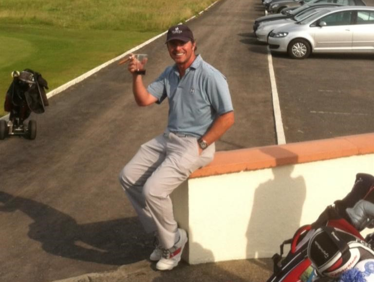 A Duffer, A Christian and a Bird Walked into a Bar